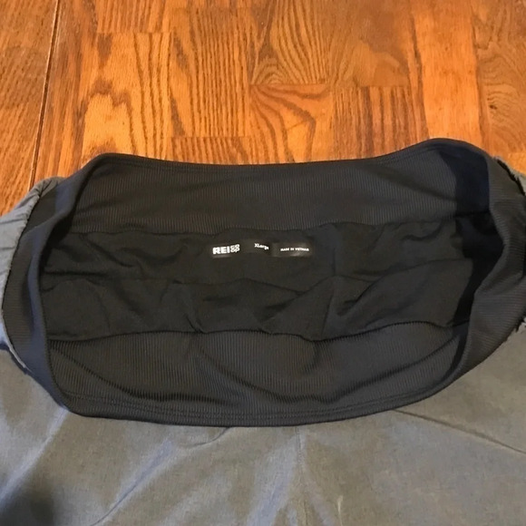 𝅺Men's REI gray athletic shorts. Size XL - Picture 7 of 11